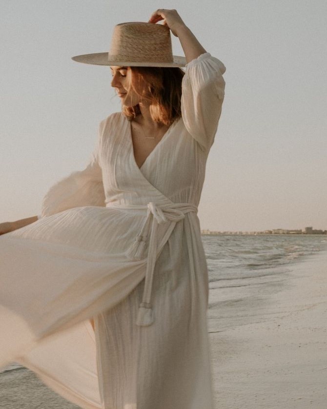 Vestido blanco en exteriores